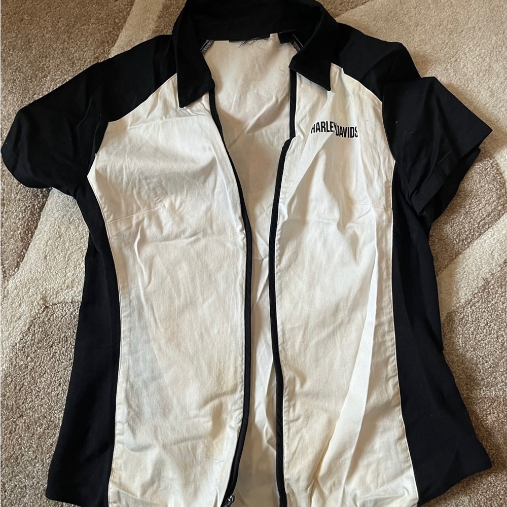 Harley-Davidson Black and White Zip-Up Top